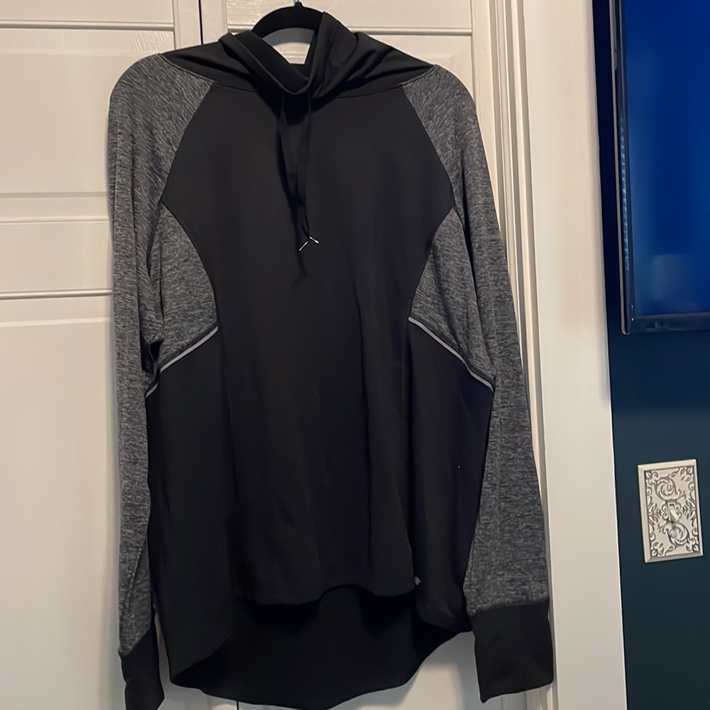 Aviva Sweatshirt